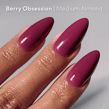 Lisawu Berry Mood press-on nails manicure close-up