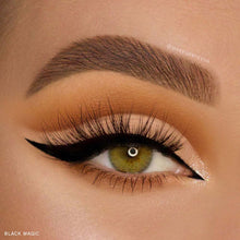 Magnetic Liner press-on nails in black shade