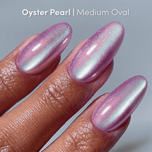 Lisawu Oyster Glow press-on nails manicure close-up